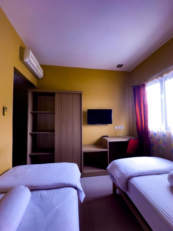Mess Mt Haryono Motel Sampit Bagian luar foto