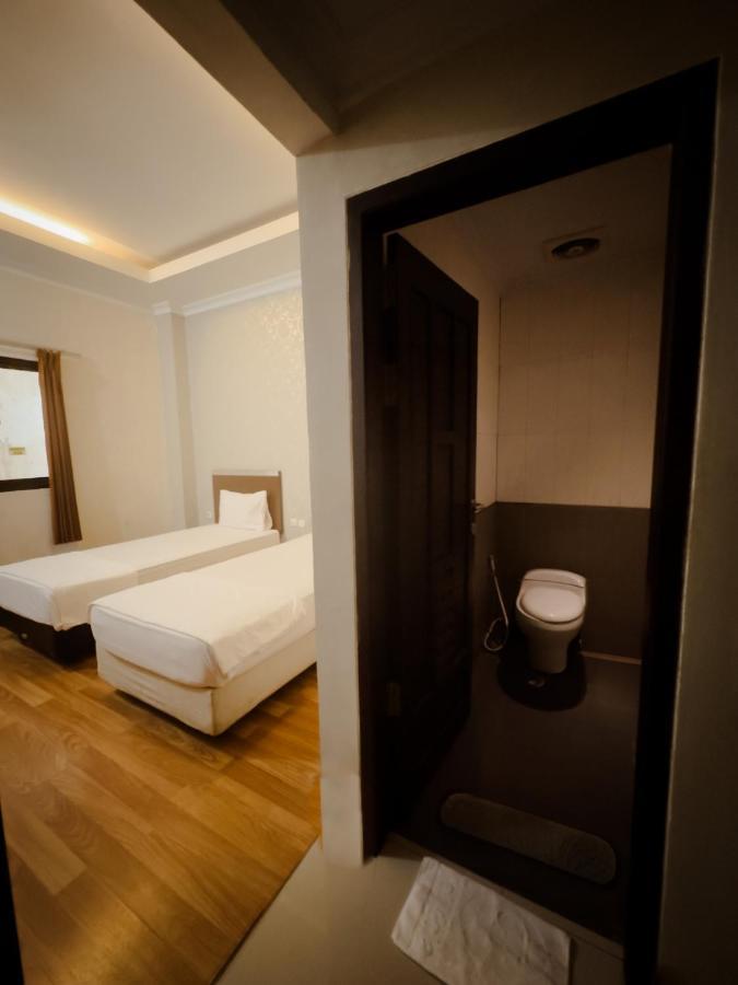 Mess Mt Haryono Motel Sampit Bagian luar foto
